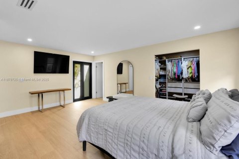 Villa ou maison à vendre à Miami, Floride: 3 chambres, 212.75 m2 № 1979134 - photo 11