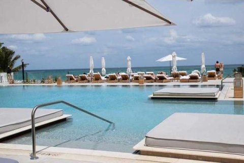 Condominio en alquiler en Miami Beach, Florida, 2 dormitorios, 114.27 m2 № 2062681 - foto 25