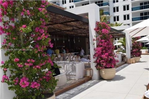 Condominio en alquiler en Miami Beach, Florida, 2 dormitorios, 114.27 m2 № 2062681 - foto 22