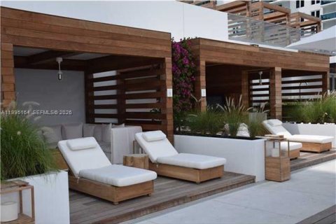 Condominio en alquiler en Miami Beach, Florida, 2 dormitorios, 114.27 m2 № 2062681 - foto 23