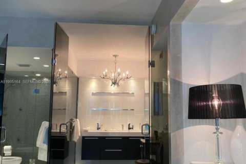 Condominio en alquiler en Miami Beach, Florida, 2 dormitorios, 114.27 m2 № 2062681 - foto 13