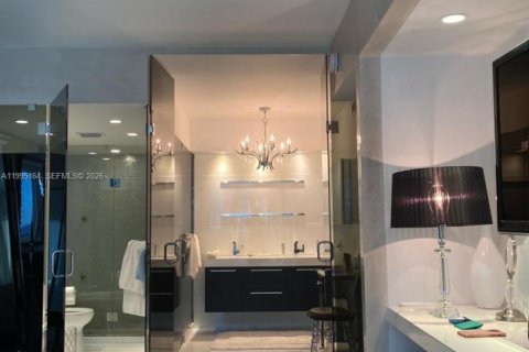 Condominio en alquiler en Miami Beach, Florida, 2 dormitorios, 114.27 m2 № 2062681 - foto 9