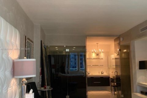 Condominio en alquiler en Miami Beach, Florida, 2 dormitorios, 114.27 m2 № 2062681 - foto 8