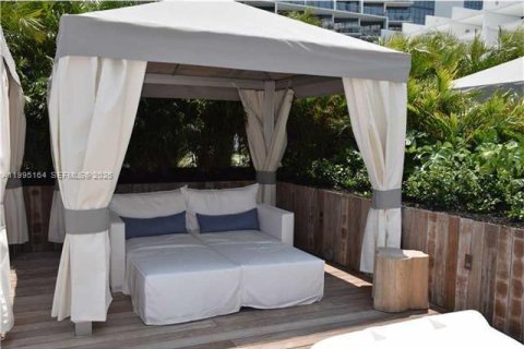 Condominio en alquiler en Miami Beach, Florida, 2 dormitorios, 114.27 m2 № 2062681 - foto 21