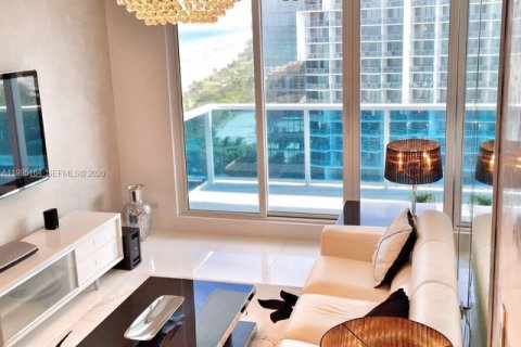 Condominio en alquiler en Miami Beach, Florida, 2 dormitorios, 114.27 m2 № 2062681 - foto 2