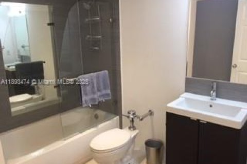 Copropriété à louer à Miami Beach, Floride: 1 chambre, 73.21 m2 № 2169825 - photo 7