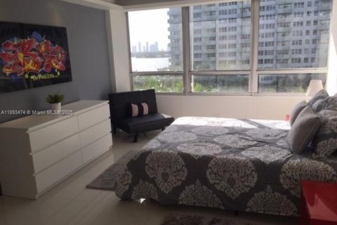Copropriété à louer à Miami Beach, Floride: 1 chambre, 73.21 m2 № 2169825 - photo 5