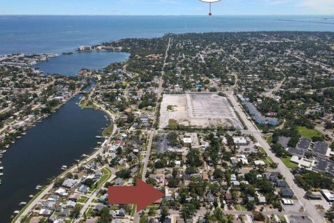 House in Saint Petersburg, Florida 3 bedrooms, 97.36 sq.m. № 1723370 - photo 28