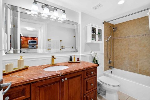 Condominio en venta en Miami, Florida, 1 dormitorio, 79.99 m2 № 1874941 - foto 20