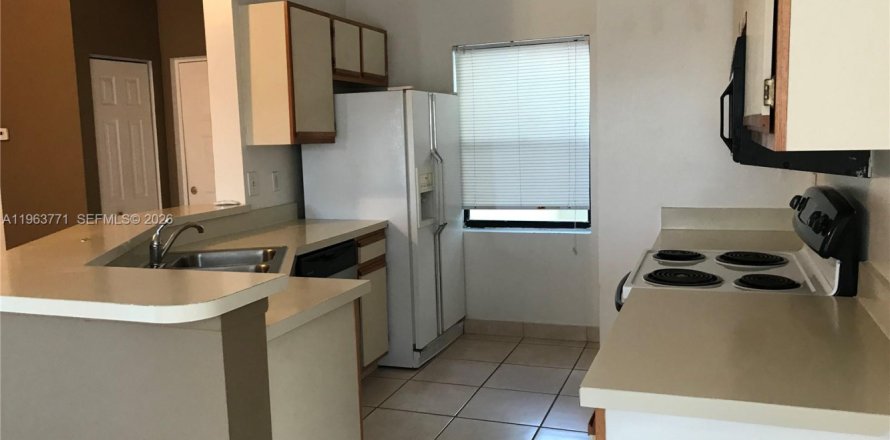 Кондоминиум с 1 спальней в Санрайз, Флорида № 2025658