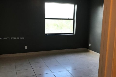 Снять в аренду кондоминиум в Санрайз, Флорида 1 спальня, 70.05м2, № 2025658 - фото 5