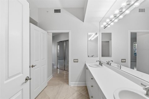 Condominio en venta en Sarasota, Florida, 3 dormitorios, 167.04 m2 № 2230681 - foto 13
