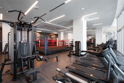 Condo in Miami, Florida, 1 bedroom  № 1889605 - photo 22