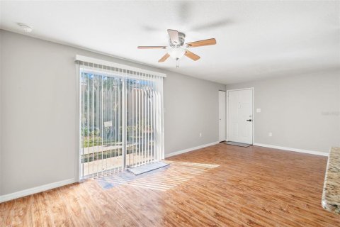 Condominio en alquiler en Port Charlotte, Florida, 2 dormitorios, 89.19 m2 № 1732699 - foto 4