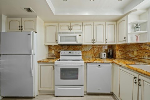 Condominio en venta en Pompano Beach, Florida, 2 dormitorios, 91.97 m2 № 2190065 - foto 30