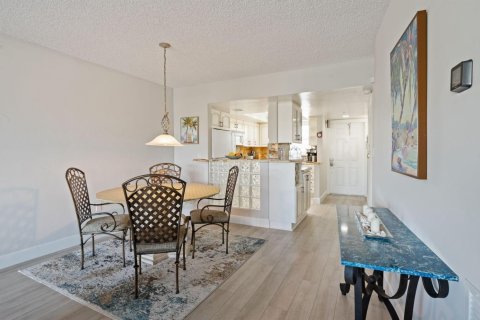 Condominio en venta en Pompano Beach, Florida, 2 dormitorios, 91.97 m2 № 2190065 - foto 28