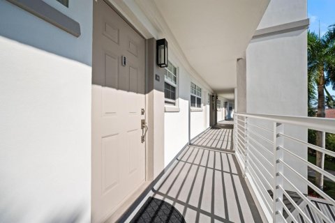 Condominio en venta en Pompano Beach, Florida, 2 dormitorios, 91.97 m2 № 2190065 - foto 18