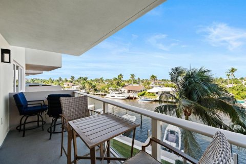 Condominio en venta en Pompano Beach, Florida, 2 dormitorios, 91.97 m2 № 2190065 - foto 25