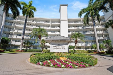 Condominio en venta en Pompano Beach, Florida, 2 dormitorios, 91.97 m2 № 2190065 - foto 2