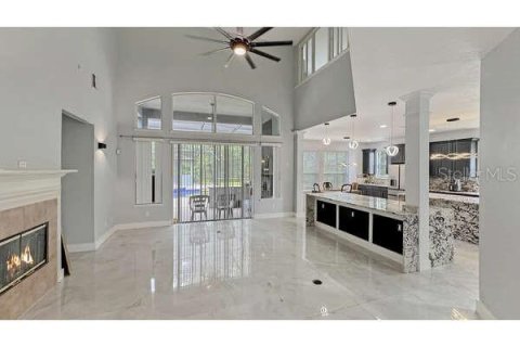 Casa en venta en Lake Mary, Florida, 5 dormitorios, 329.15 m2 № 1909473 - foto 10