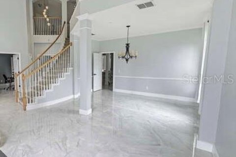 Casa en venta en Lake Mary, Florida, 5 dormitorios, 329.15 m2 № 1909473 - foto 6