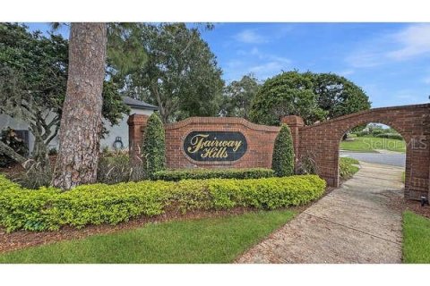 Casa en venta en Lake Mary, Florida, 5 dormitorios, 329.15 m2 № 1909473 - foto 2