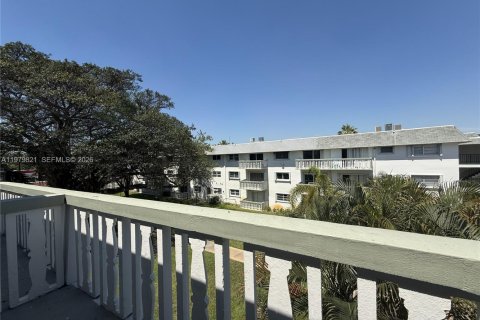 Copropriété à louer à Miami, Floride: 2 chambres, 85.47 m2 № 2046176 - photo 5