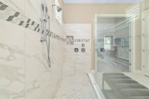 House in Lakewood Ranch, Florida 3 bedrooms, 285.3 sq.m. № 1873115 - photo 29