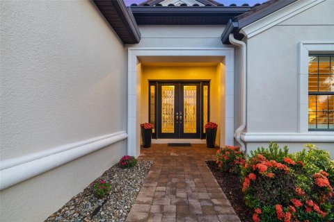 House in Lakewood Ranch, Florida 3 bedrooms, 285.3 sq.m. № 1873115 - photo 3