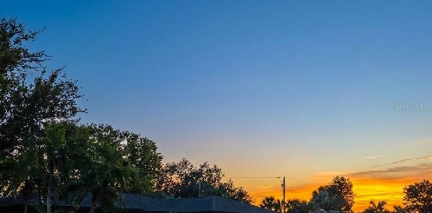 Villa ou maison à Sarasota, Floride 3 chambres, 164.81 m2 № 2419035