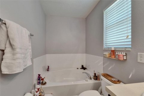 Townhouse in Valrico, Florida 3 bedrooms, 146.14 sq.m. № 1637832 - photo 29