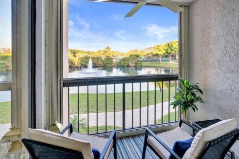 Condominio en Delray Beach, Florida, 2 dormitorios № 2146277