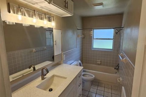 Casa en venta en Saint Petersburg, Florida, 2 dormitorios, 100.33 m2 № 2299691 - foto 28