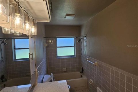 Casa en venta en Saint Petersburg, Florida, 2 dormitorios, 100.33 m2 № 2299691 - foto 29