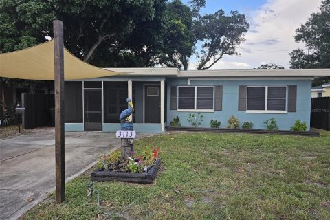 House in Saint Petersburg, Florida 2 bedrooms, 100.33 sq.m. № 2299691