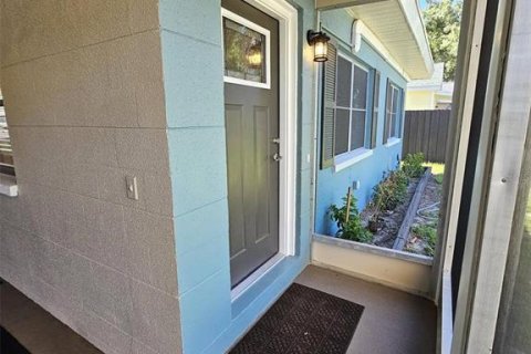 Casa en venta en Saint Petersburg, Florida, 2 dormitorios, 100.33 m2 № 2299691 - foto 4