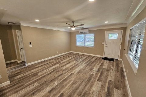 Casa en venta en Saint Petersburg, Florida, 2 dormitorios, 100.33 m2 № 2299691 - foto 9
