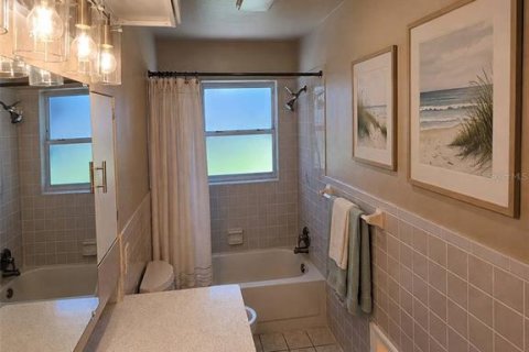 Casa en venta en Saint Petersburg, Florida, 2 dormitorios, 100.33 m2 № 2299691 - foto 30