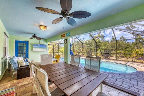 Casa en venta en Port Charlotte, Florida, 3 dormitorios, 171.03 m2 № 1733661 - foto 21