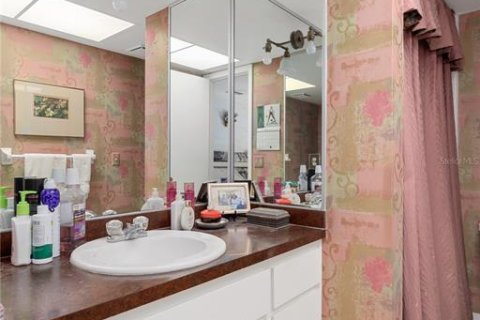 Condo in Orlando, Florida, 2 bedrooms  № 1634663 - photo 12
