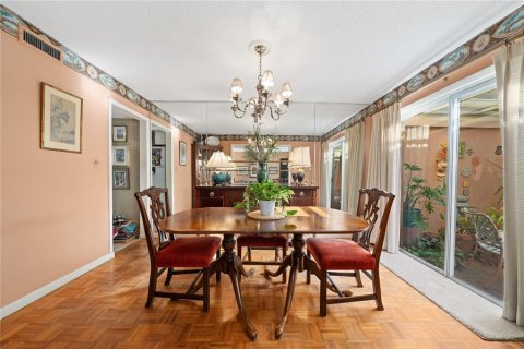 Condo in Orlando, Florida, 2 bedrooms  № 1634663 - photo 6