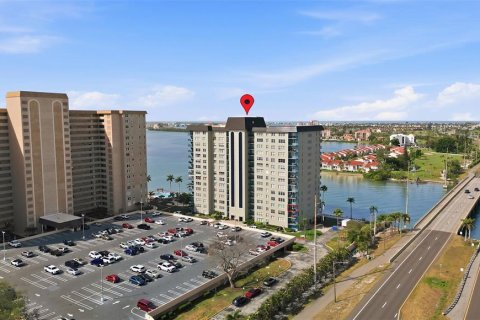 Condominio en venta en Saint Petersburg, Florida, 2 dormitorios, 109.16 m2 № 2092937 - foto 2
