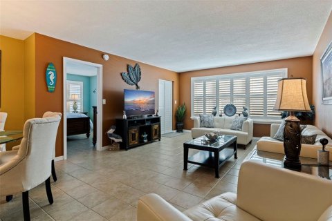 Condominio en venta en Saint Petersburg, Florida, 2 dormitorios, 109.16 m2 № 2092937 - foto 7