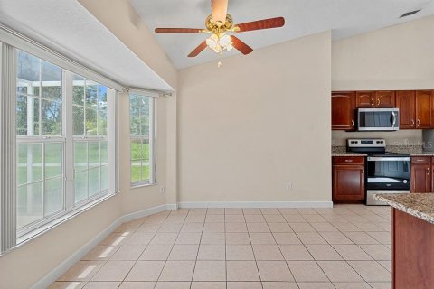 House in Ocala, Florida 3 bedrooms, 217.58 sq.m. № 1824222 - photo 10