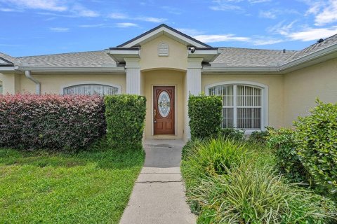 House in Ocala, Florida 3 bedrooms, 217.58 sq.m. № 1824222 - photo 2