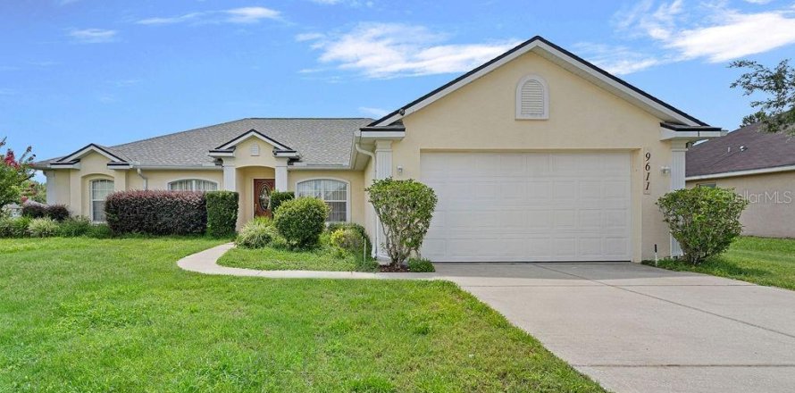 House in Ocala, Florida 3 bedrooms, 217.58 sq.m. № 1824222