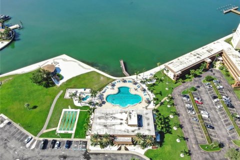 Condo in Saint Petersburg, Florida, 1 bedroom  № 1856726 - photo 18
