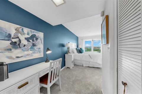 Condo in Saint Petersburg, Florida, 1 bedroom  № 1856726 - photo 13