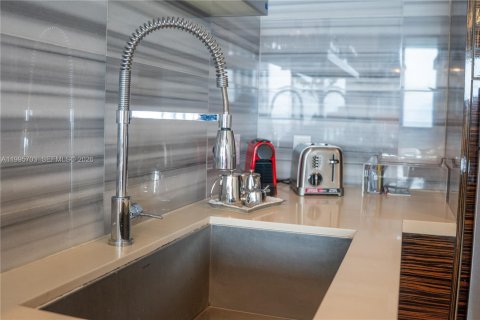 Copropriété à vendre à Miami, Floride: 2 chambres, 144.65 m2 № 2058894 - photo 21