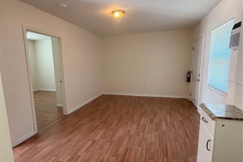 Apartamento en alquiler en Davenport, Florida, 2 dormitorios, 53.51 m2 № 2156646 - foto 7